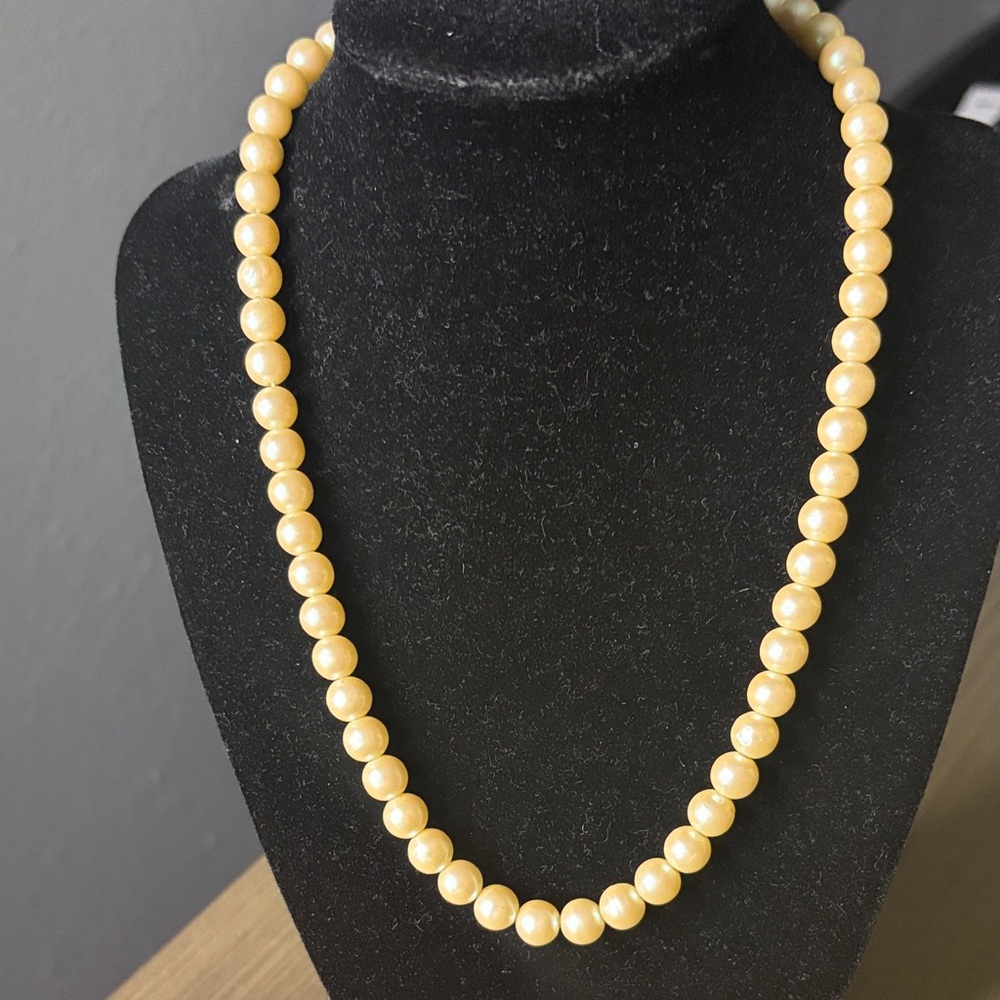 Classic Cream Pearl Bead Necklace - Elegant Women’s Jewelry